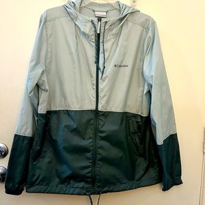 NWOT Columbia Windbreaker Size Large